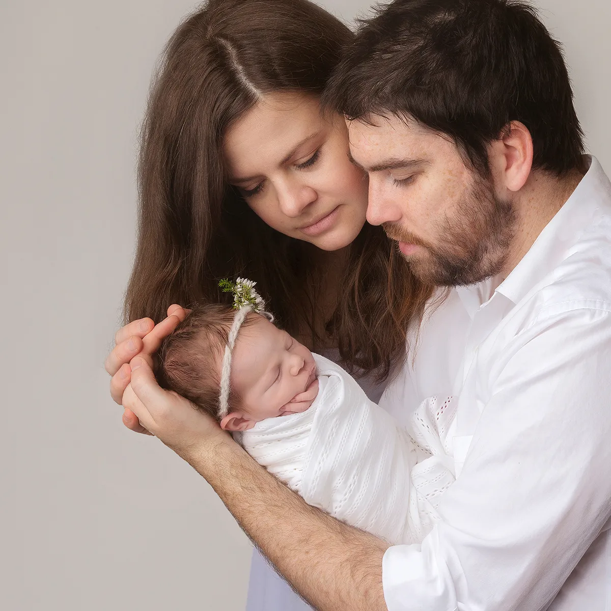 Family portrait photographed at Photo Hive studio in Auckland